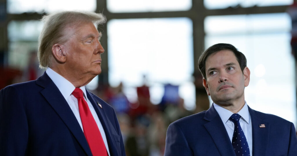 Donroe-kenningin útskýrir árásir Trumps á Rómönsku Ameríku